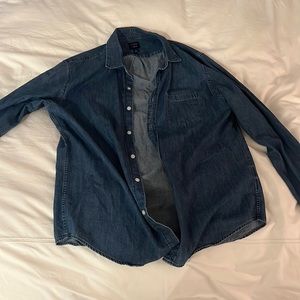 J Crew Denim Long Sleeve Button Down Shirt. Size L.